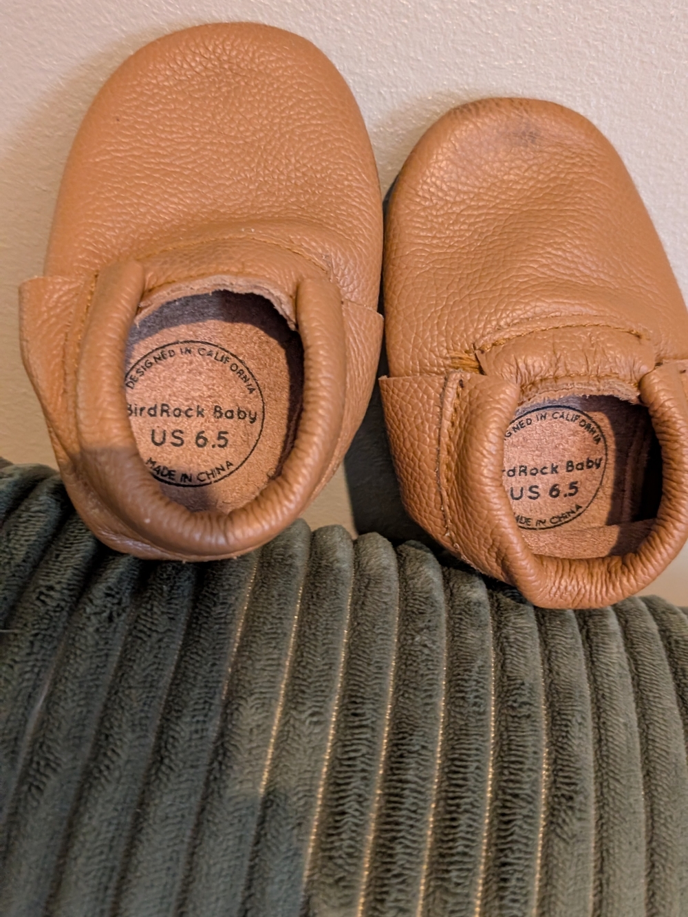 Birdrock BabyTan Leather Moccasins - US 6.5
